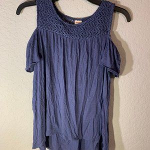 Arizona Jeans brand blue cold shoulder blouse